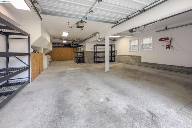 534 Adams St, Albany, CA 94706