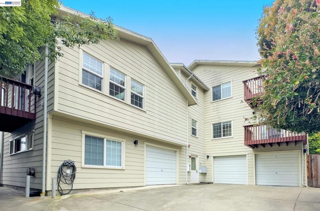 534 Adams St, Albany, CA 94706