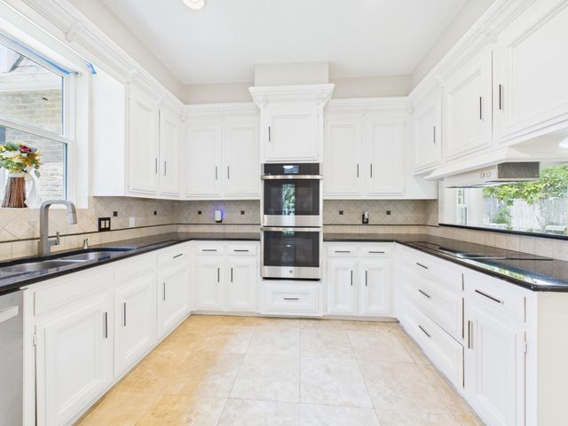 702 Daria Court, Houston, TX 77079