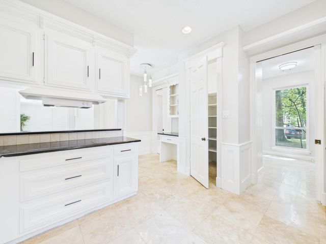 702 Daria Court, Houston, TX 77079