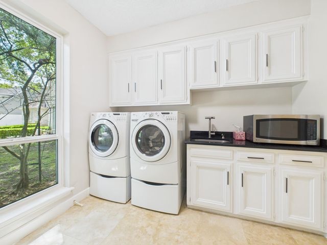 702 Daria Court, Houston, TX 77079