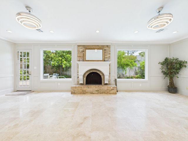 702 Daria Court, Houston, TX 77079
