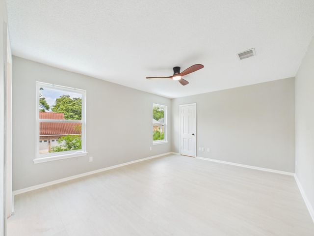 702 Daria Court, Houston, TX 77079