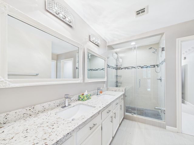 702 Daria Court, Houston, TX 77079