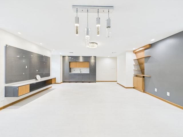 702 Daria Court, Houston, TX 77079
