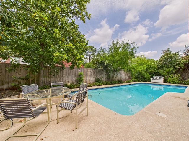 702 Daria Court, Houston, TX 77079