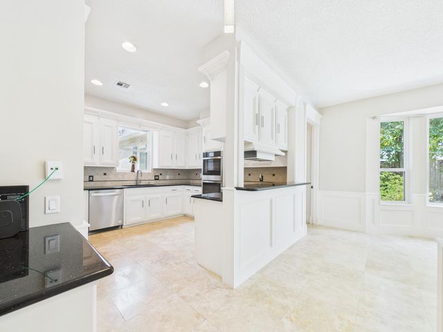 702 Daria Court, Houston, TX 77079