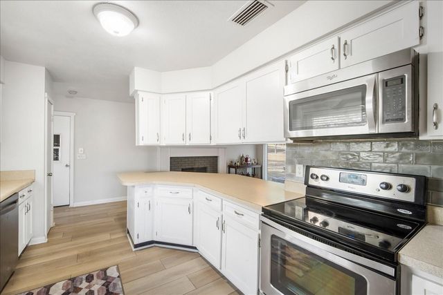 1016 LADY GUINEVERE DRIVE, Valrico, FL 33594