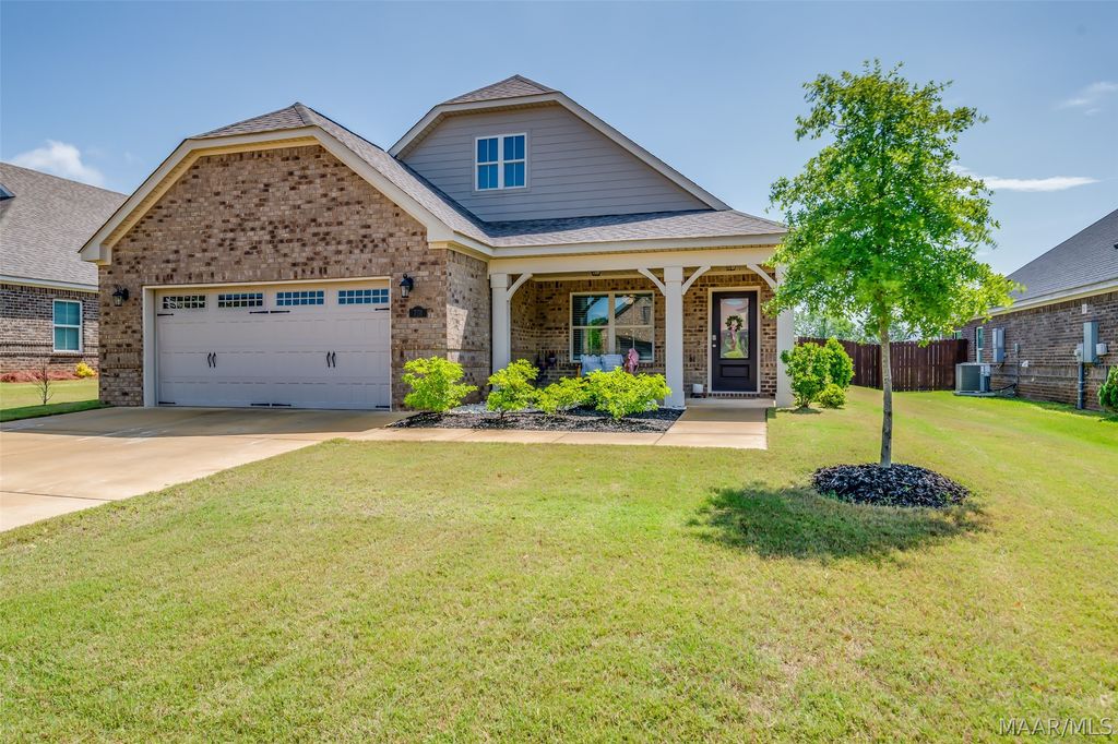 738 Harbin Drive, Prattville, AL 36066