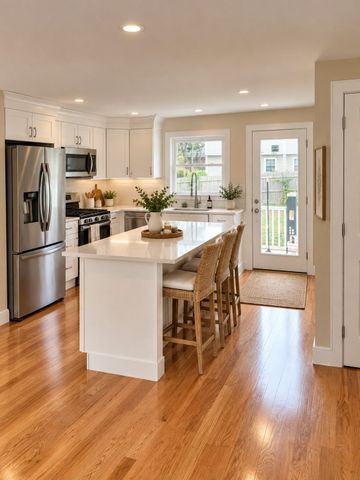 11 Maitland Ave, Lowell, MA 01851