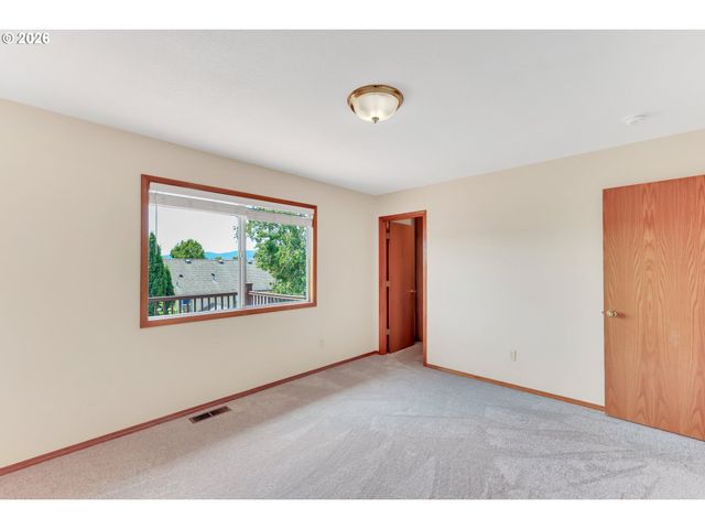 524 BALLAD Ln, Forest Grove, OR 97116