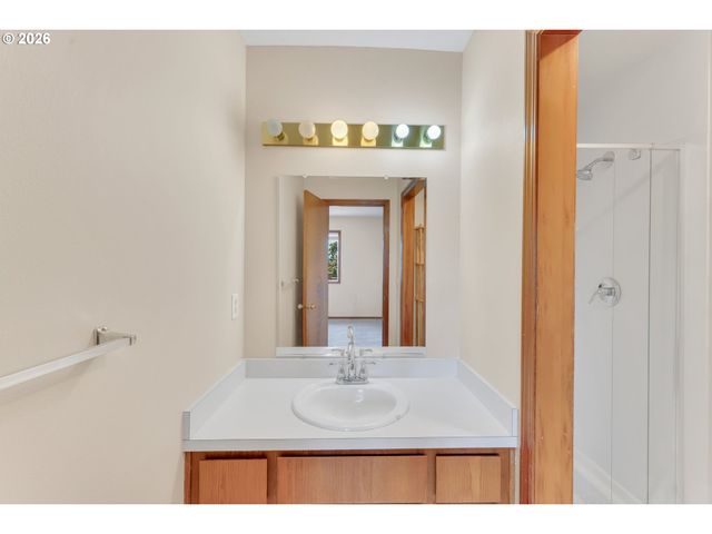 524 BALLAD Ln, Forest Grove, OR 97116