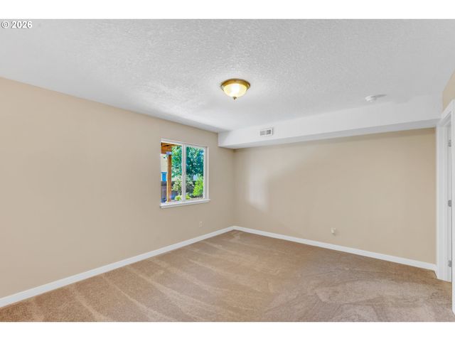 524 BALLAD Ln, Forest Grove, OR 97116