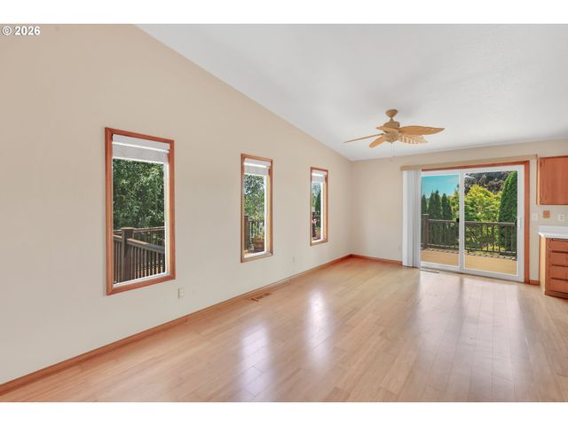 524 BALLAD Ln, Forest Grove, OR 97116