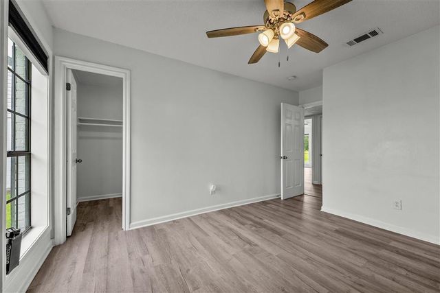 2225 Bon Vie Drive, Sulphur, LA 70665