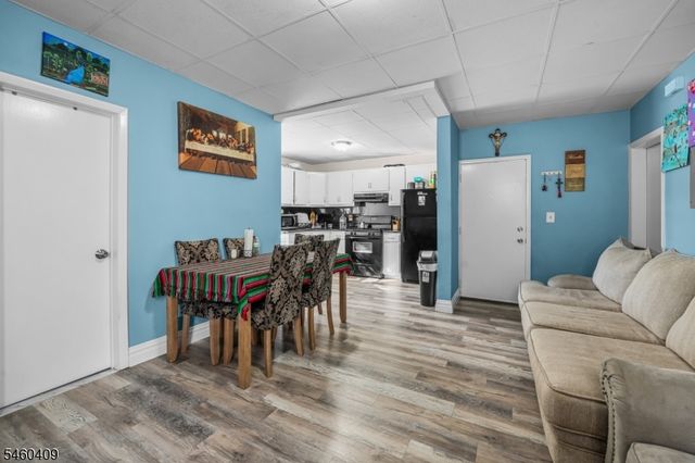 130 Garfield Ave, Lodi Boro, NJ 07644