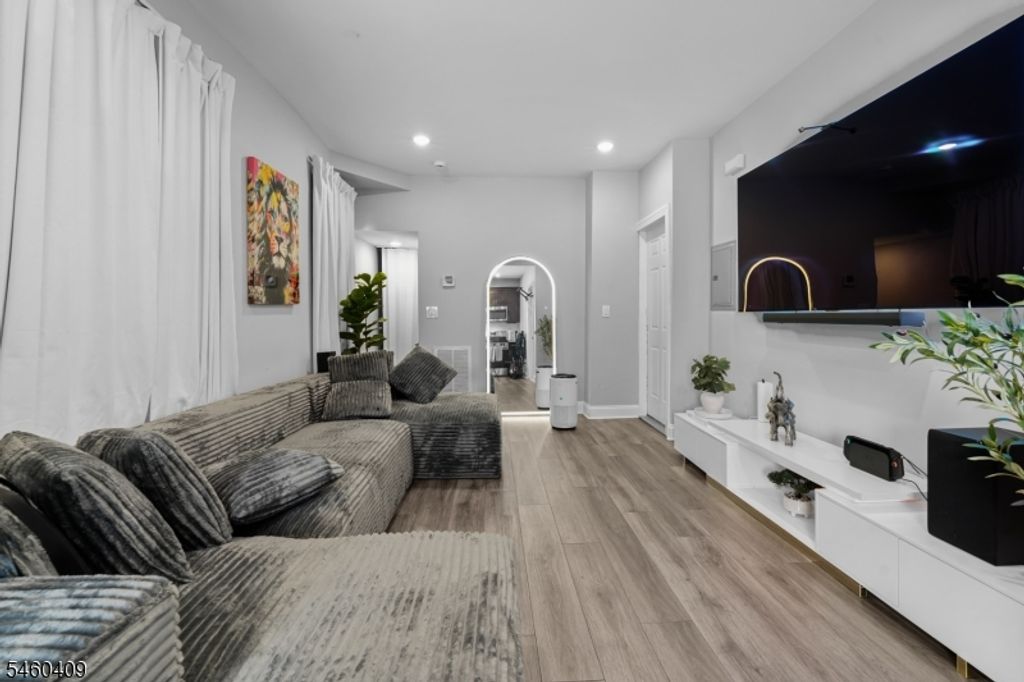130 Garfield Ave, Lodi Boro, NJ 07644 — photo 4