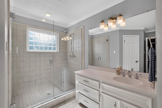 1911 Stoneridge RD, Austin, TX 78746