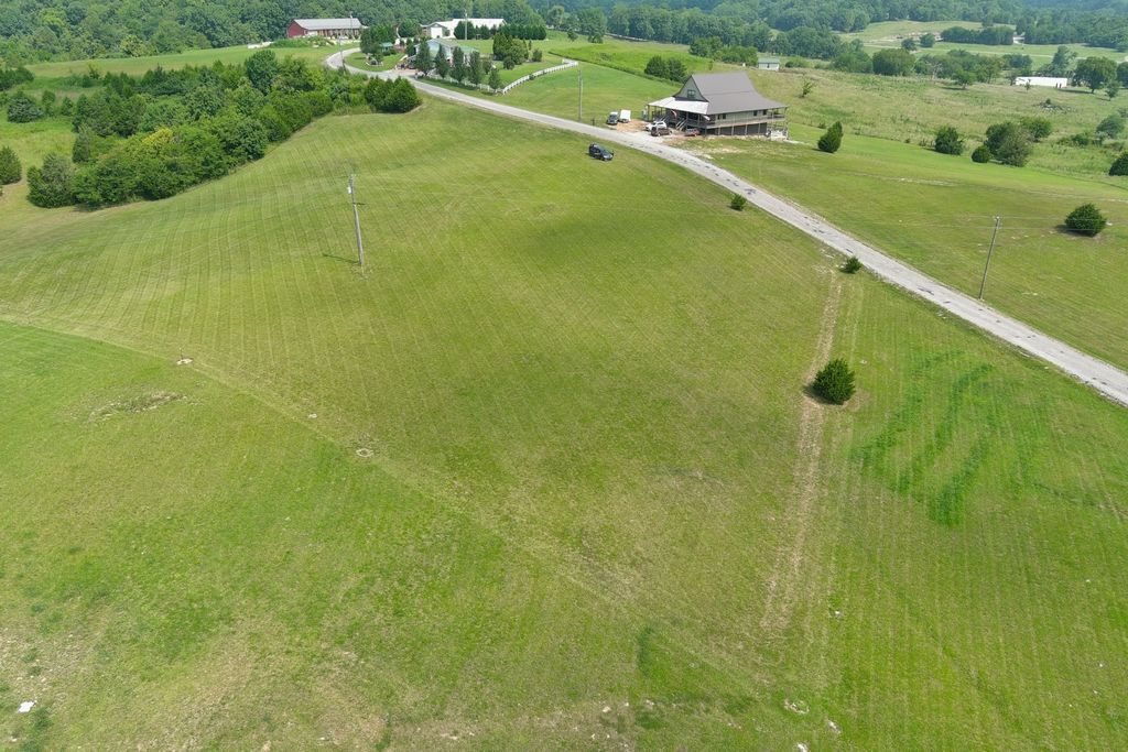 6 Dimple Crest Drive, Liberty, TN 37095