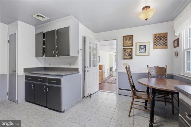 14 MANSFIELD RD, Ewing, NJ 08628