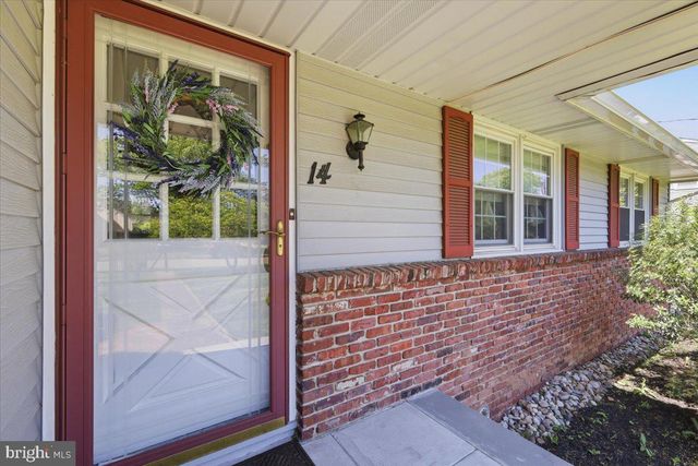 14 MANSFIELD RD, Ewing, NJ 08628