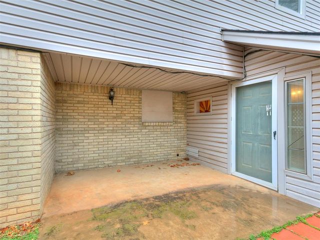 2633 N Sterling Avenue, Oklahoma City, OK 73127