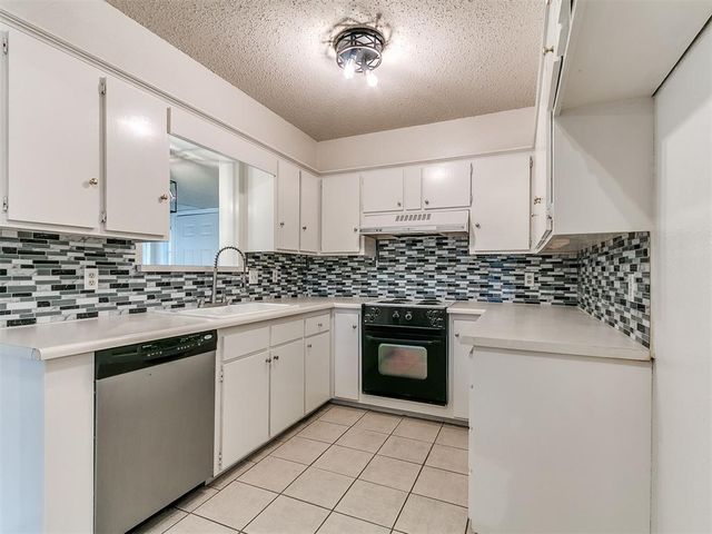 2633 N Sterling Avenue, Oklahoma City, OK 73127