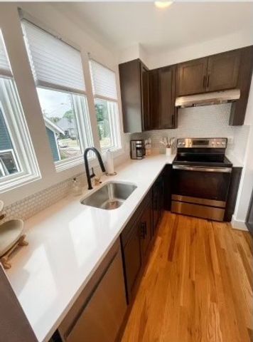 2018 10th Ave, S, Nashville, TN 37204