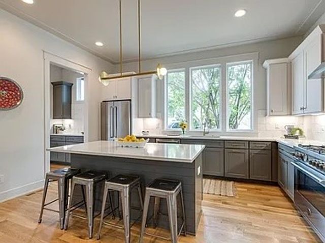 2018 10th Ave, S, Nashville, TN 37204