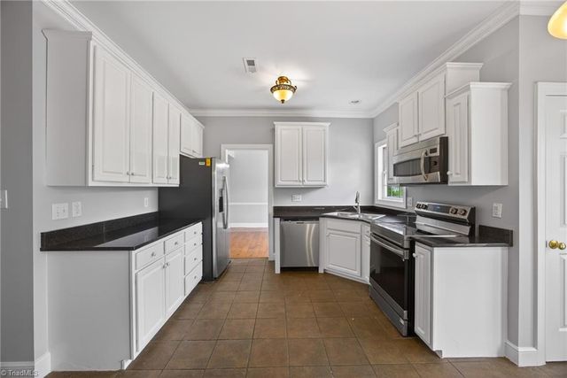 3913 Melco Court, High Point, NC 27265