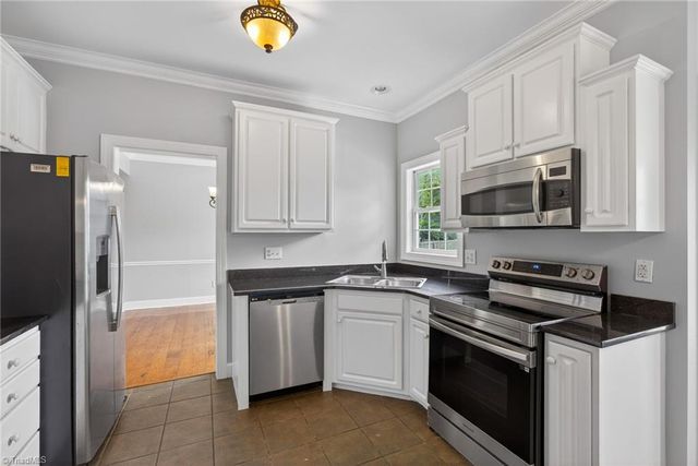 3913 Melco Court, High Point, NC 27265