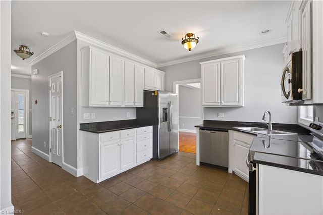 3913 Melco Court, High Point, NC 27265