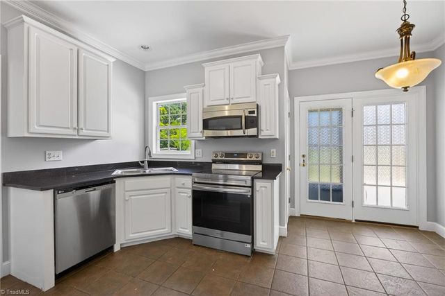 3913 Melco Court, High Point, NC 27265