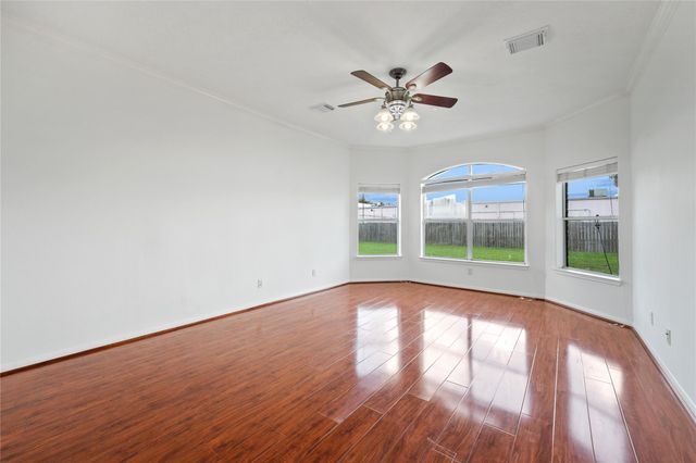 4230 Waterwood Drive, Baytown, TX 77521