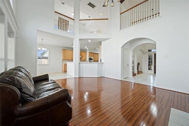 4230 Waterwood Drive, Baytown, TX 77521