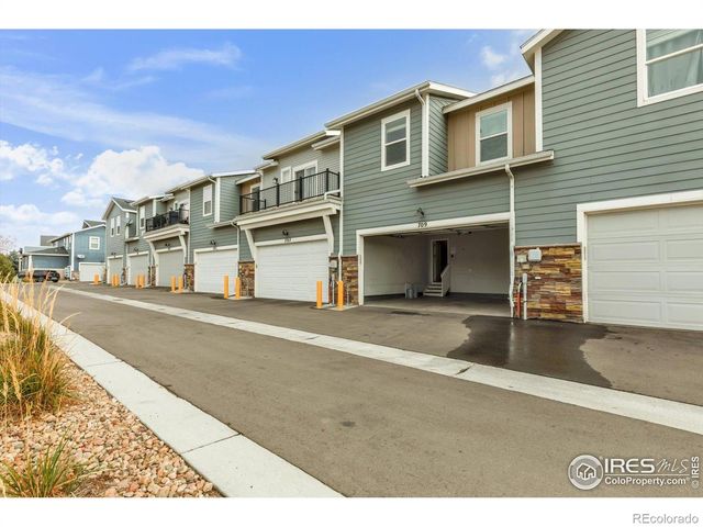 709 Robert Street, Longmont, CO 80503