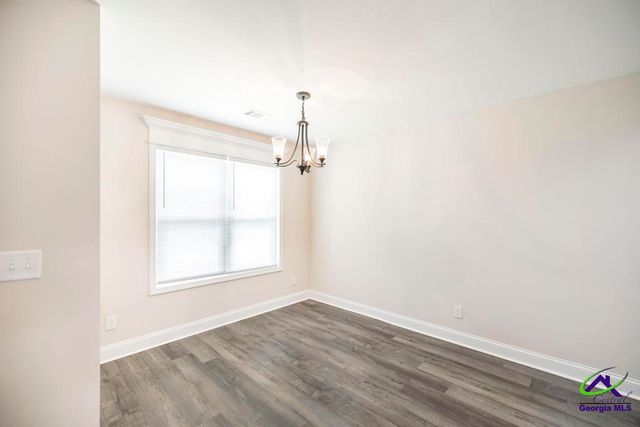 210 Gibson Circle, Kathleen, GA 31047