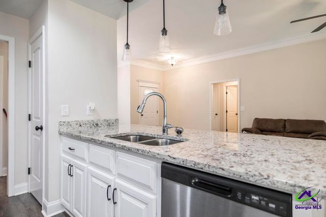 210 Gibson Circle, Kathleen, GA 31047