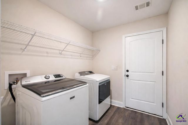 210 Gibson Circle, Kathleen, GA 31047