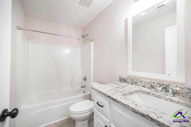 210 Gibson Circle, Kathleen, GA 31047