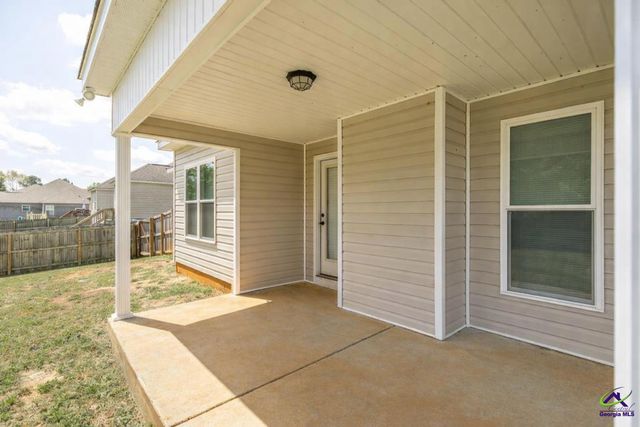 210 Gibson Circle, Kathleen, GA 31047