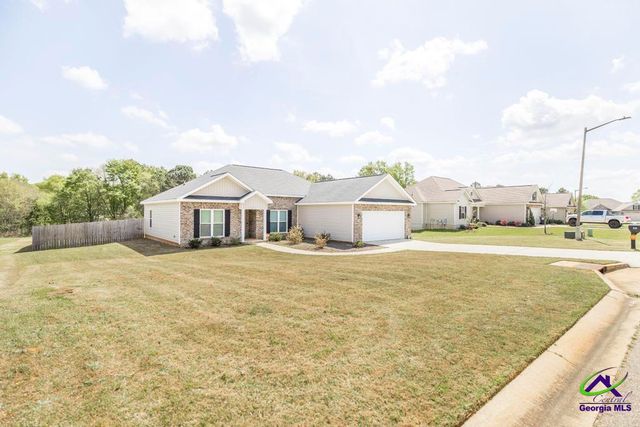 210 Gibson Circle, Kathleen, GA 31047