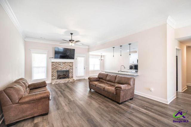 210 Gibson Circle, Kathleen, GA 31047