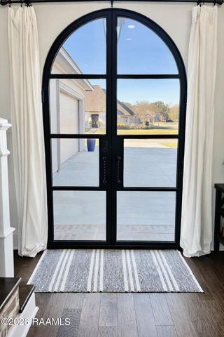 1010 Angelwood Circle, Breaux Bridge, LA 70517