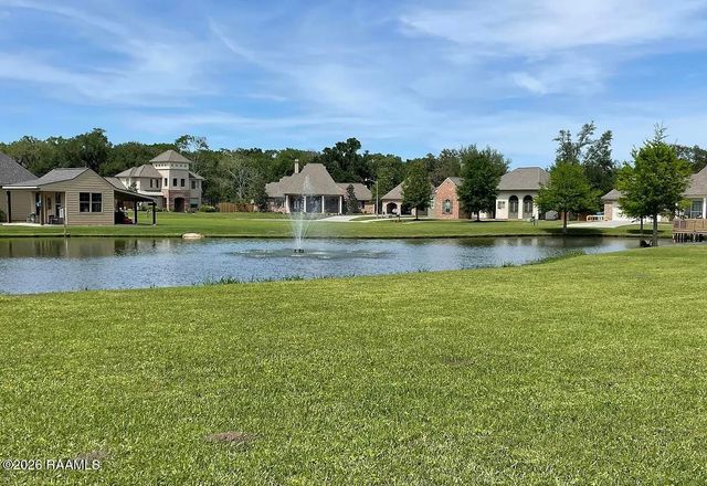 1010 Angelwood Circle, Breaux Bridge, LA 70517