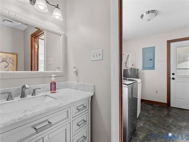 3457 Anderson Hwy, Powhatan, VA 23139