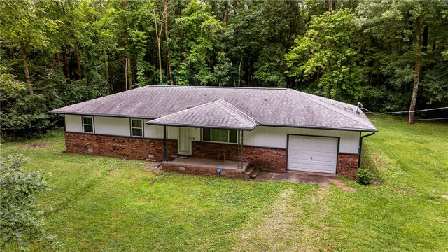 2920 S Rainbow Road, Rogers, AR 72758