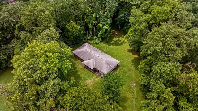 2920 S Rainbow Road, Rogers, AR 72758