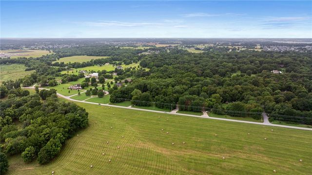 2920 S Rainbow Road, Rogers, AR 72758