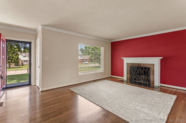 733 S Pittsburg Avenue, Tulsa, OK 74112